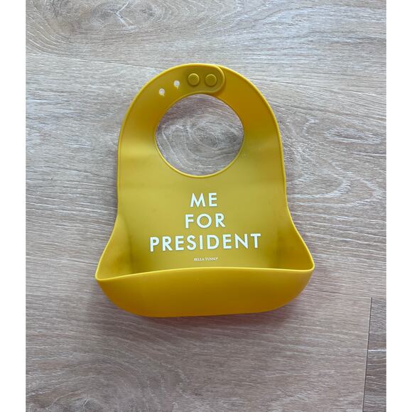 Bella Tunno Bib - Picture 1 of 2